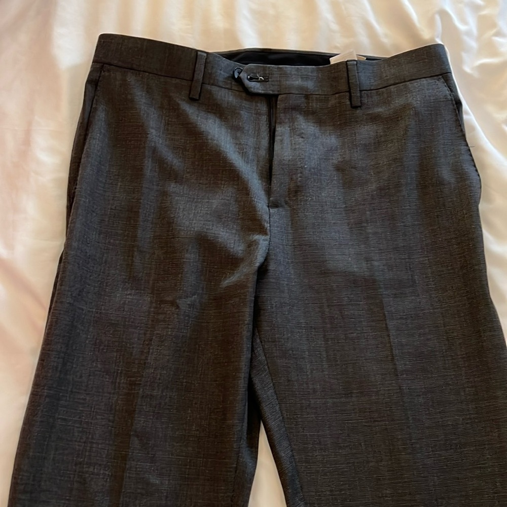 Men’s Charcoal Grey Banana Republic Tailored Slim Fit Slacks. Size 32 Long